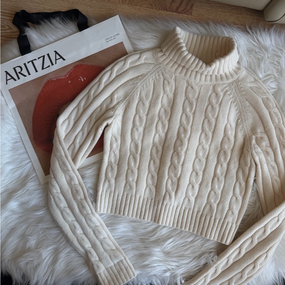 Aritzia Sweaters - Aritzia Cream Cable Knit Sweater